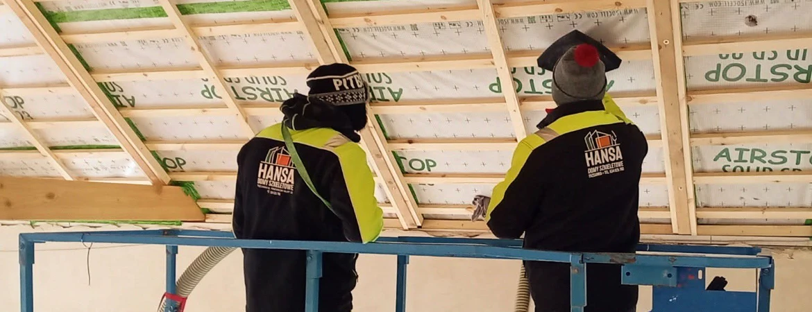 Ocieplanie poddasza wełną celulozową 